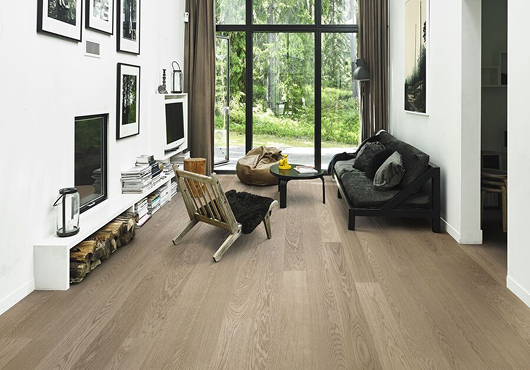 Beautifully finished hardwood flooring for Natick homes